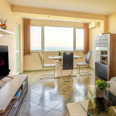 Apartament аpartment Next To The Sea Garden Warna